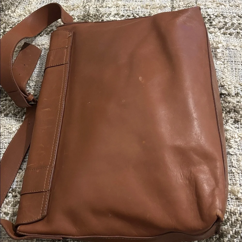 Maurizio Taiuti Leather‎ Cognac Men’s Classic Leather Messenger Crossbody Bag
